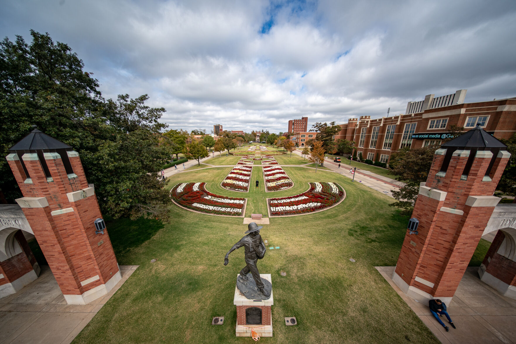 South Oval mums